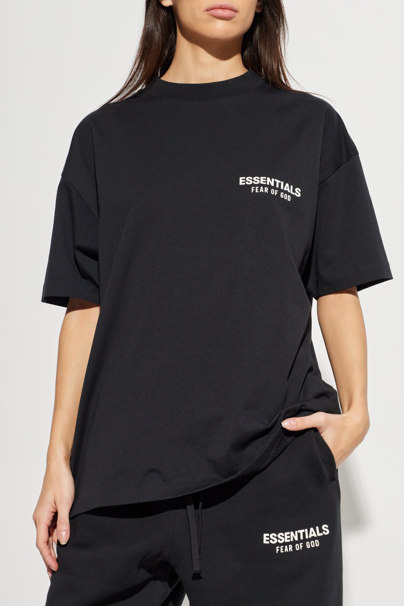 FEAR OF GOD SS24 BLACK/WHITE / T SHIRT