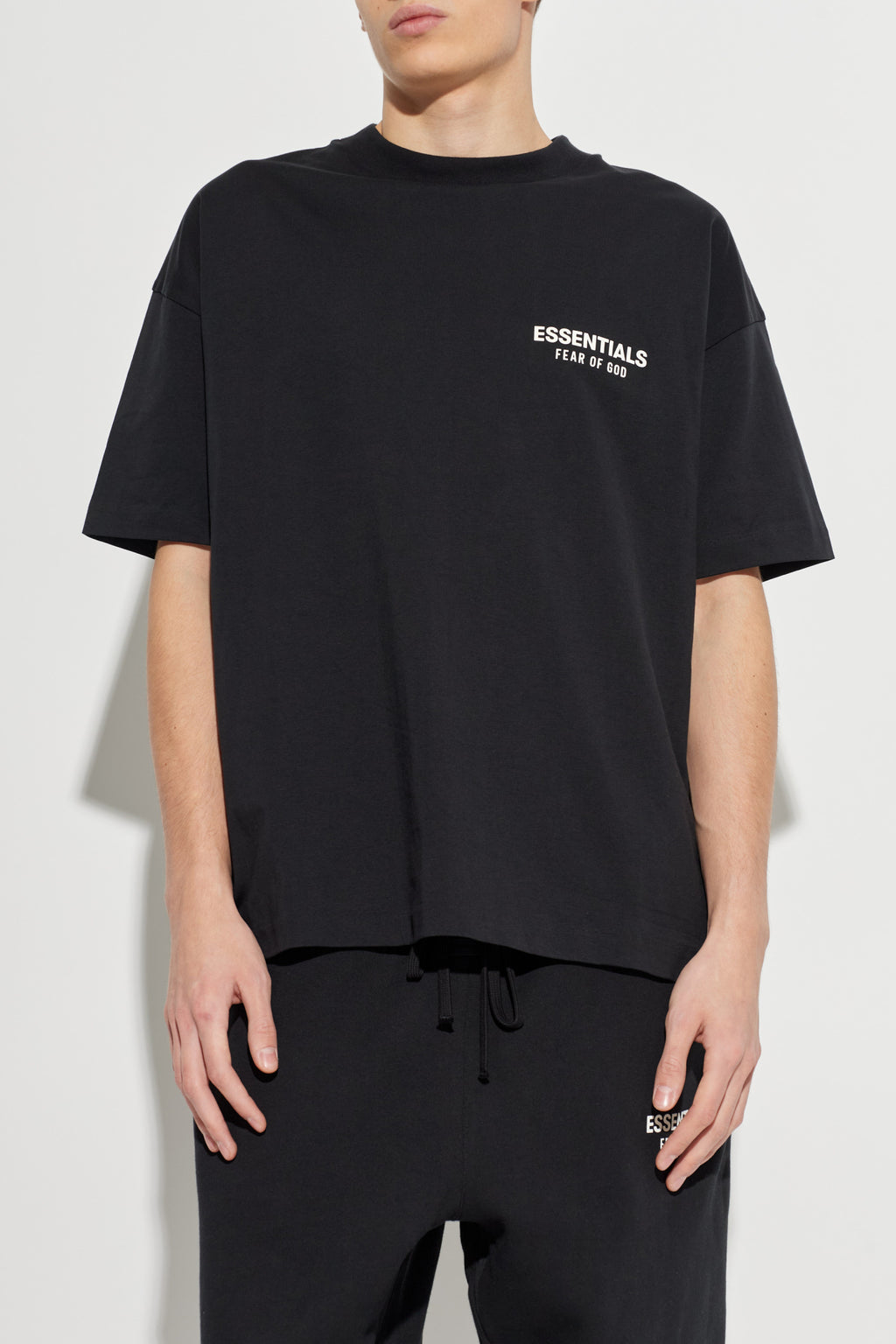 FEAR OF GOD SS24 BLACK/WHITE / T SHIRT