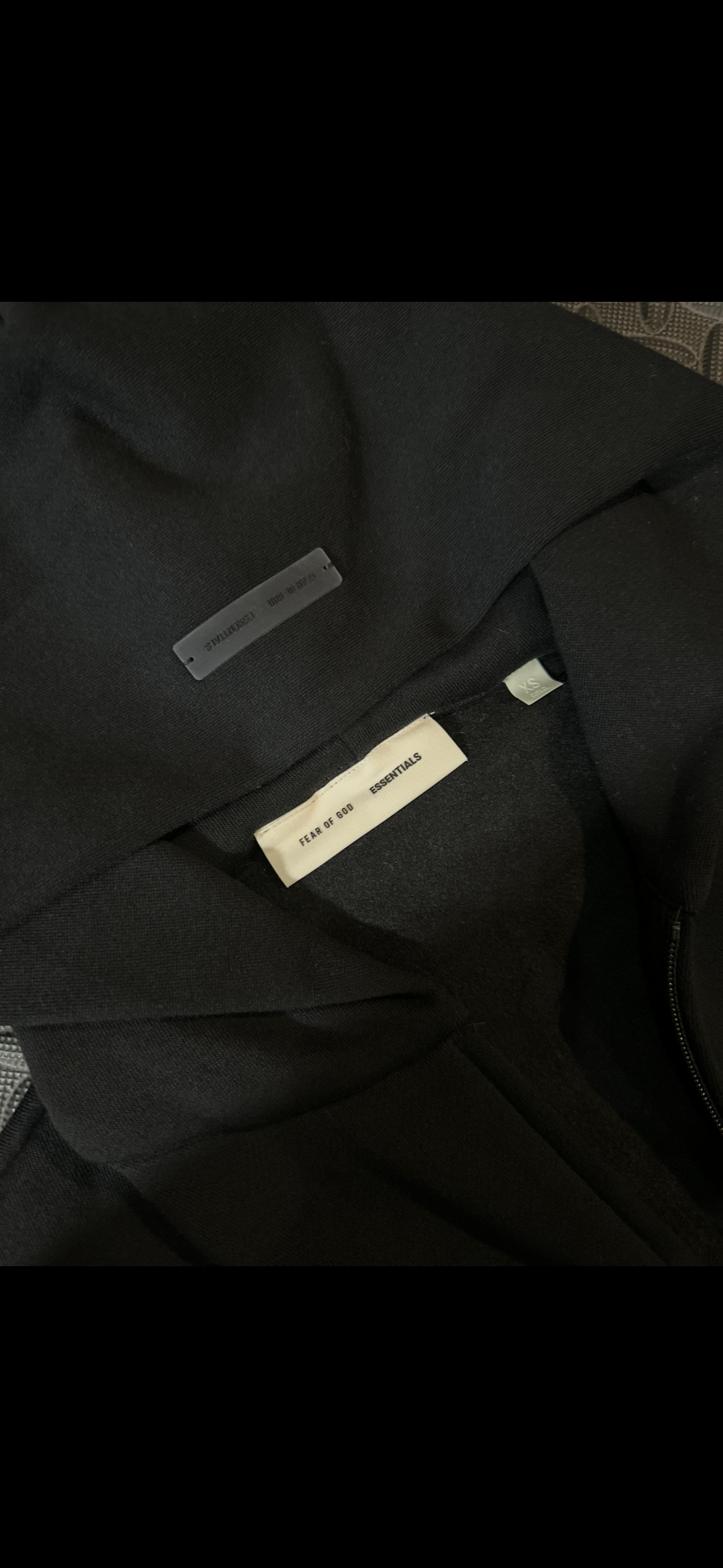 ESSENTIALS FOG TOTAL BLACK/SS2025 (ZIPPER)