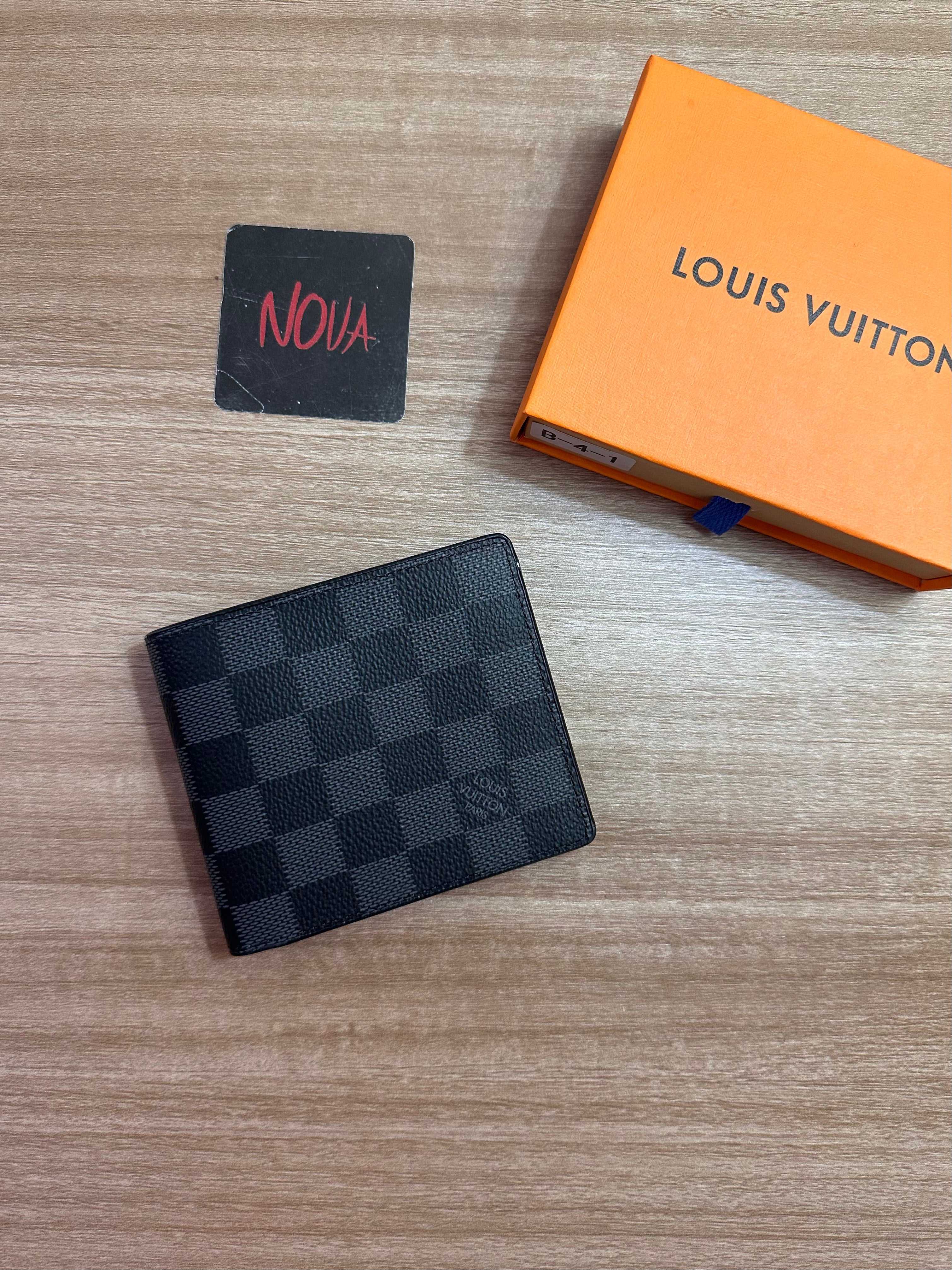 LOUIS VUITTON SQUARES