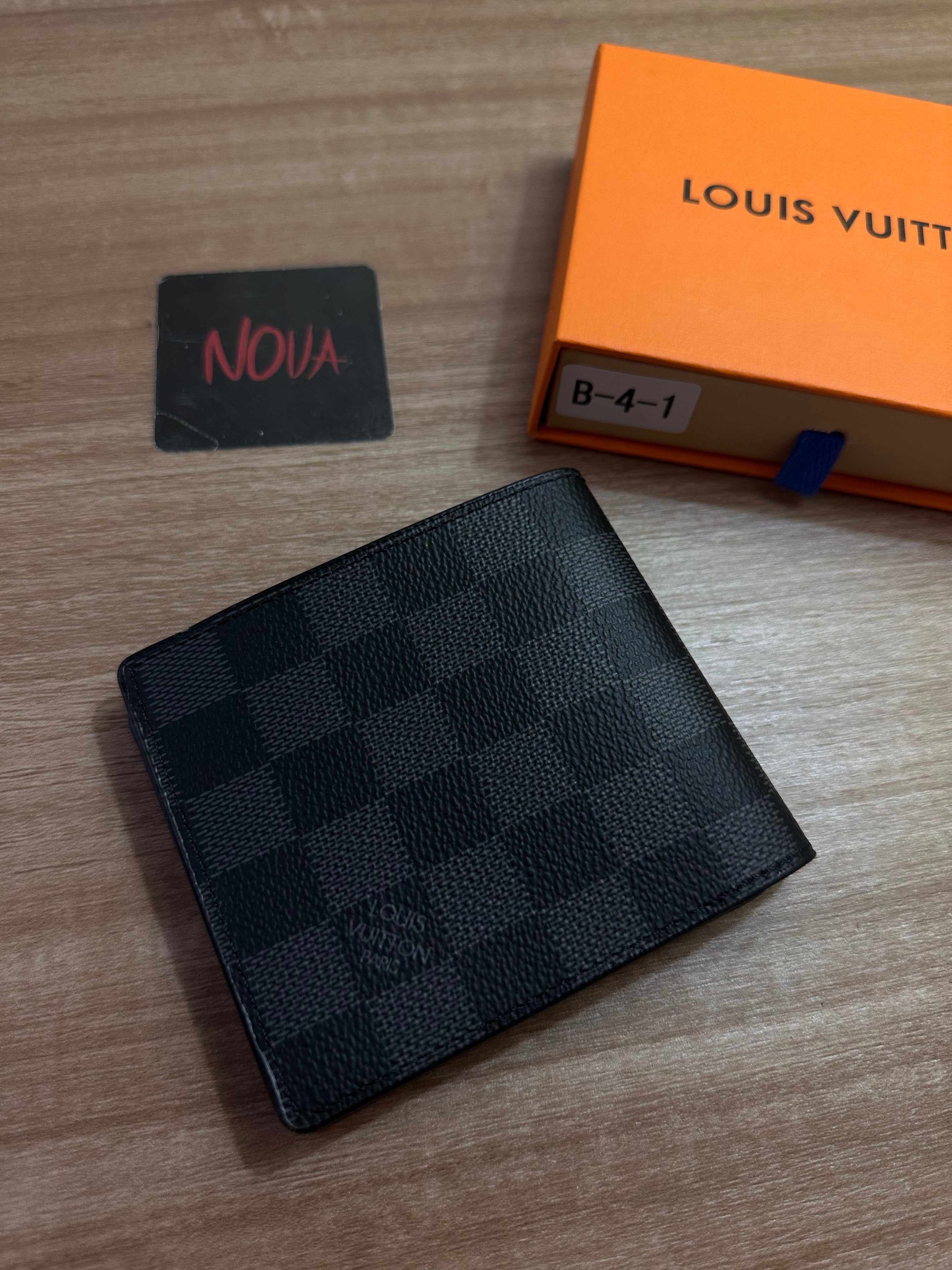 LOUIS VUITTON SQUARES