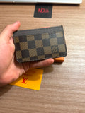 TARJETERO LV SQUARES BROWN